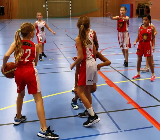 Full fart i Sollentuna Sporthallar! (klicka på bilderna för större)