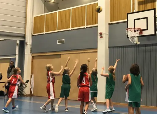 Matchpepp, mot Alvik och sedan Kungsholmen