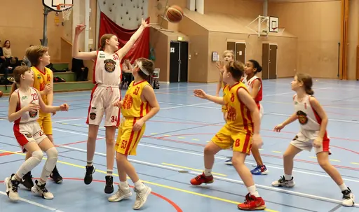 Återigen en härlig match mot Åkersbergagrabbarna! Stress-vinnaren o laget