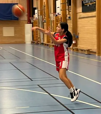 Vita laget besegrar FUBB och Frysen i helgens bortamatcher