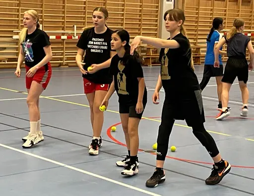 Vi började med olika kastlekar