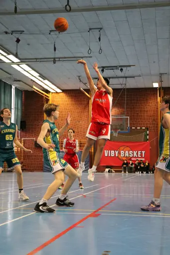 Blandade matchbilder från Skövde basketcup 29 april - 1 maj 2023