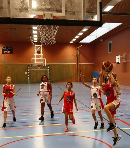 Full fart i Sollentuna Sporthallar! (klicka på bilderna för större)