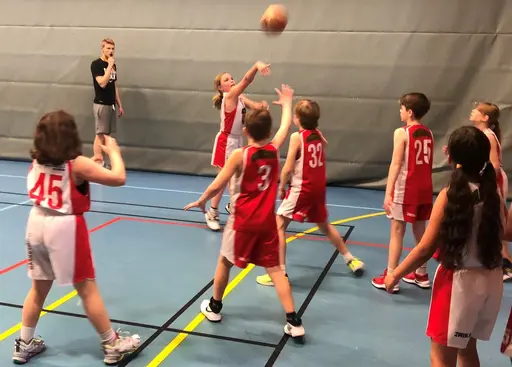 11 svettiga F10-supertjejer mot Vibys jätteduktiga P09-or!