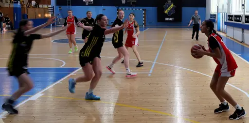 Röda laget besegrar AIK på bortaplan i F09 Nivå 1!