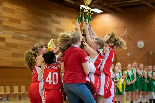 05/26-2019: Bilder från finalen i Lampe Open 2019 där vi van mot Finska Turun Riento (41-38) efter en jämn match! Matchens lirare blev #21 Amanda Unger!   Foto: Anders Tillgren  
