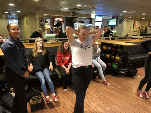 19/4-2018: Lyckad lagaktivitet i form av först lite plugg, sedan bowling och tillsist käk på Max. Mysig torsdag helt enkelt!