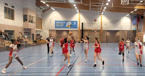 Vita laget besegrade först Vallentuna i U16 Nivå 3 och förlorade sedan knappt mot Duvbo i U15 Nivå 2
