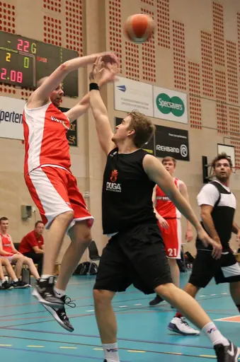 Mats, Elias, Marko, Teme, Bob, Viktor o Albin in action (Fotograf Mats Anderson)
