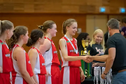05/26-2019: Bilder från finalen i Lampe Open 2019 där vi van mot Finska Turun Riento (41-38) efter en jämn match! Matchens lirare blev #21 Amanda Unger!   Foto: Anders Tillgren  