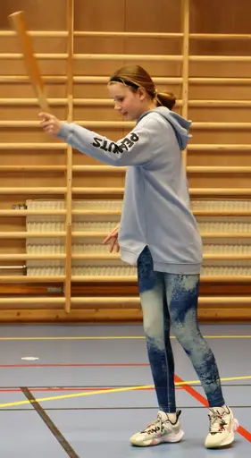 Träningen efter Skövde ägnade vi bla åt Brännboll (Nellie fick bara köra med vänster hand)