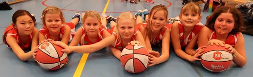 Gemensam lekuppvärmning, matchspel och lagfoto