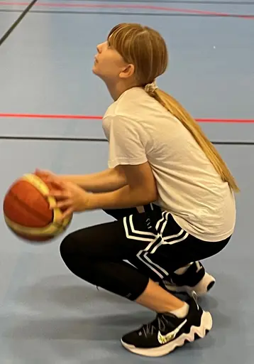 Extraträning på lördagen: skotteknik, Beat-the pro och mycket annat. Smarriga Halloweensmuffins som avslutning!