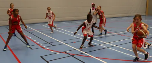 Matchspel, Coronahälsning (med fötterna), bad, kul o fika!