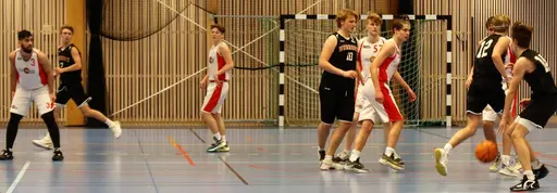 Vibyherrarna besegrar Norrort i en mycket välspelad match!