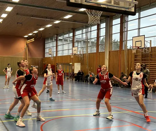 Vita laget besegrade Haga Haninge! (tyvärr inga bilder från Röda lagets matcher)