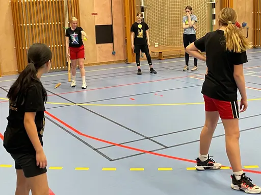 Å vi fortsatte med Brännboll