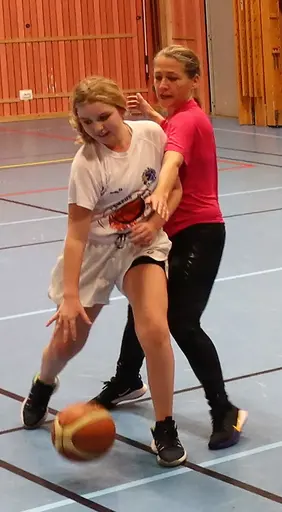 Tuffa tag mot föräldrarna i Runan!
