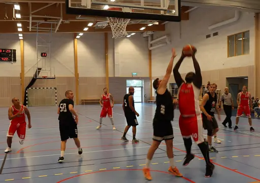Herrlaget in action i Edsbergshallen!