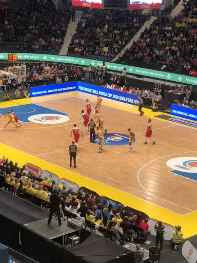 23/2-2018: Strax en vecka senare än damernas landskamp på Hovet spelar herrarna och vi är självklart där!