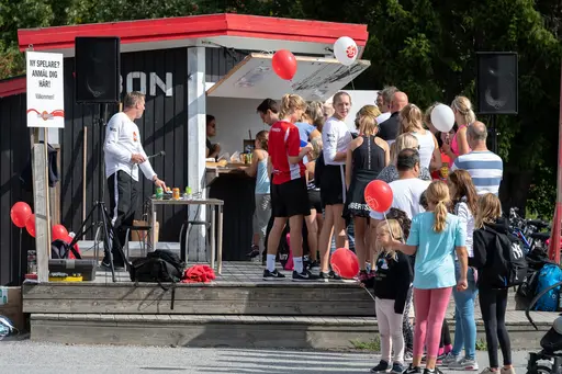 Massor med basket o aktiviteter (Fotograf: Anders Tillgren)