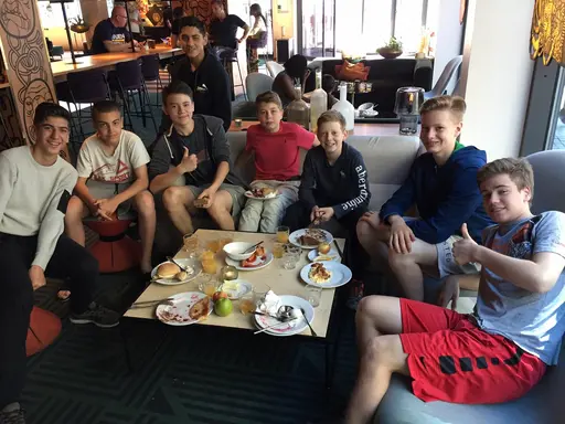 P02 mot Järfälla, Lerum o Göteborg. Frukost på hotellet o B-vinnare till slut! (Maj 2017)