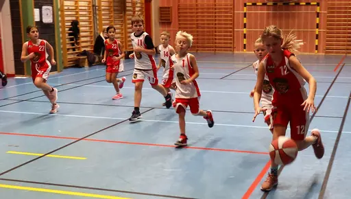 Bra avslutning på vardagsveckan med träningsmatch mot P11