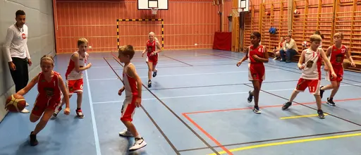 Bra avslutning på vardagsveckan med träningsmatch mot P11