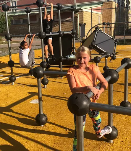 Lite parkourlek innan basketträningen
