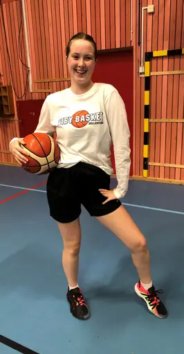 Nellie - vår fantastiska ungdomscoach!