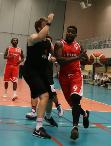 Mats, Elias, Marko, Teme, Bob, Viktor o Albin in action (Fotograf Mats Anderson)