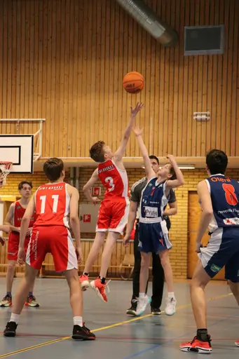 Blandade matchbilder från Skövde basketcup 29 april - 1 maj 2023