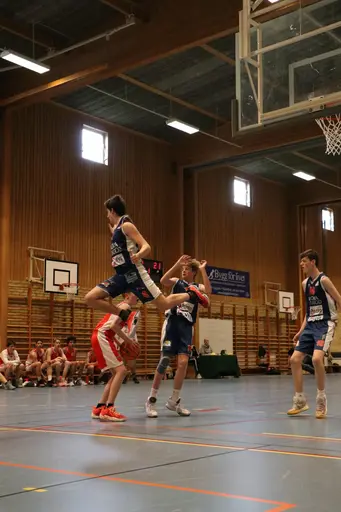Blandade matchbilder från Skövde basketcup 29 april - 1 maj 2023