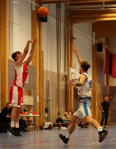 Fight i Edsbergshallen mot Tureberg