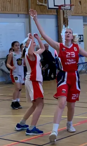 En knalljämn match mot Täbys "fyrtorn".