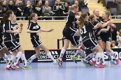 Guldglädje för damlaget
