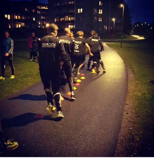Fys innan passet i hallen. 