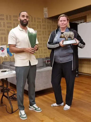 Årsmötesordf. Roger Kristensson tillsammans med årsmötessekreterare Roberto Fortes da Cruz gick igenom de sedvanliga handlingarna..
