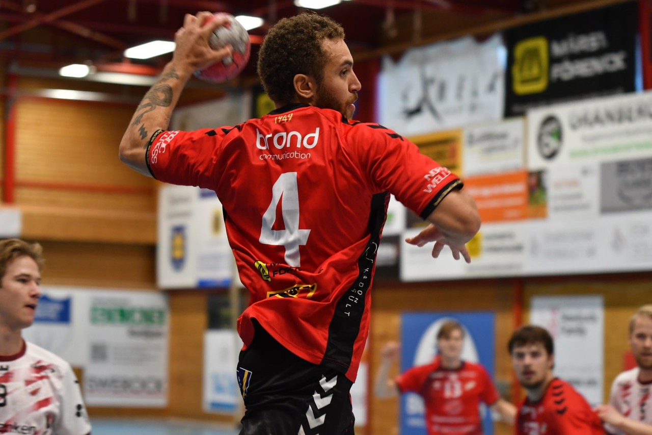 #Elias Lundstad
