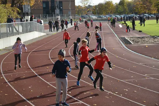 Stafettfest på Sätra IP -    Foto: Peter Neovius