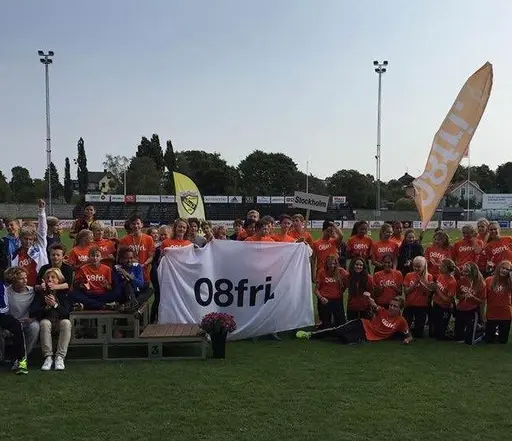 Josefin tog guldet i F14 längd med resultatet 5,28.