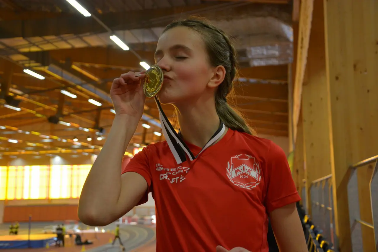 Vera bjöd på imponerande hoppning i både höjd och längd!