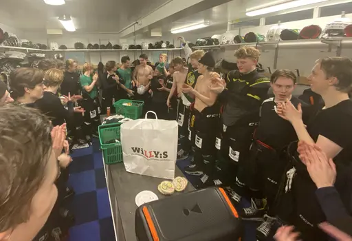 Seger mot Järna och serieledning! 