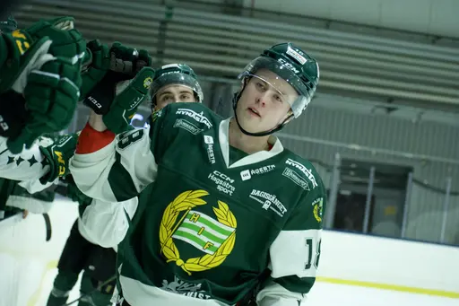 Här ett gäng fina bilder av Dennis Drosback. Se till att ge honom cred om de används någonstans.