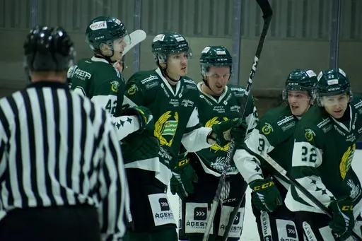Här ett gäng fina bilder av Dennis Drosback. Se till att ge honom cred om de används någonstans.