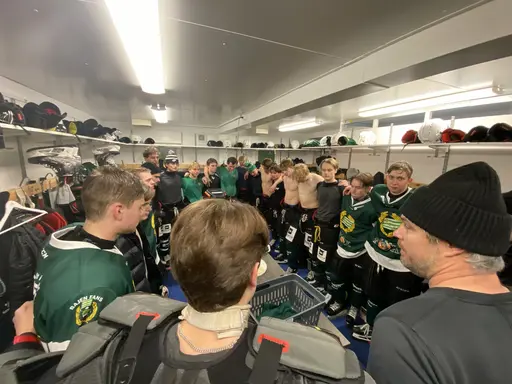 Bajen kämpar mot Tumba och Brinken. 