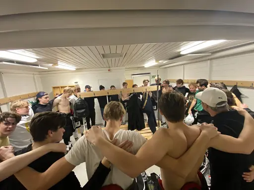 Tre säkra borta mot Anchors.