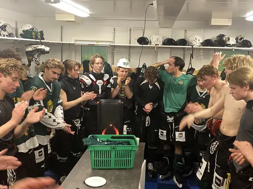 Seger mot Värmdö.  
