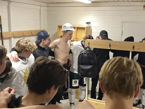 Tre säkra borta mot Anchors.