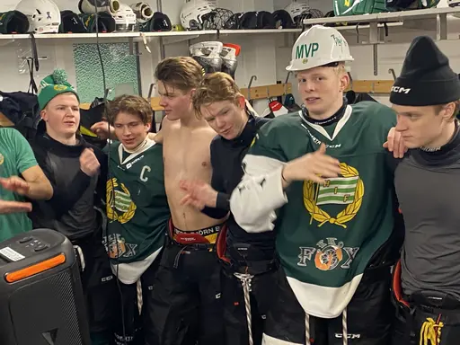 Seger mot Enköping efter straffar. 